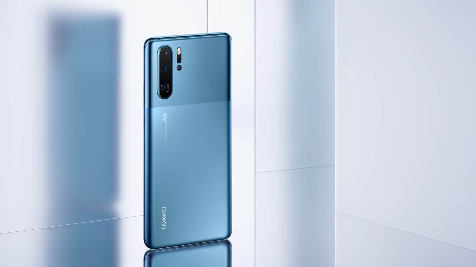 Honor 90 8 256gb отзывы. Huawei p30 Pro Blue. Huawei p30 Pro синий. Хуавей 30. P30 Pro Mystic Blue.