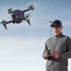 DJI FPV: hybridný dron so záznamom z kamery odoslaným priamo do okuliarov