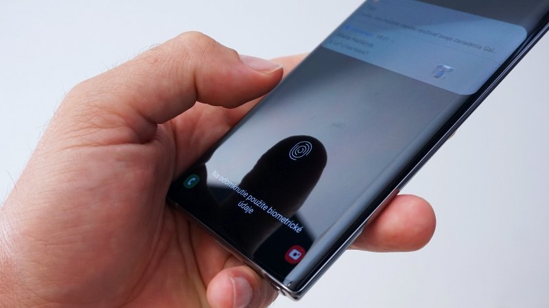 Samsung Galaxy Note 10 - snímač odtlačkov v displeji