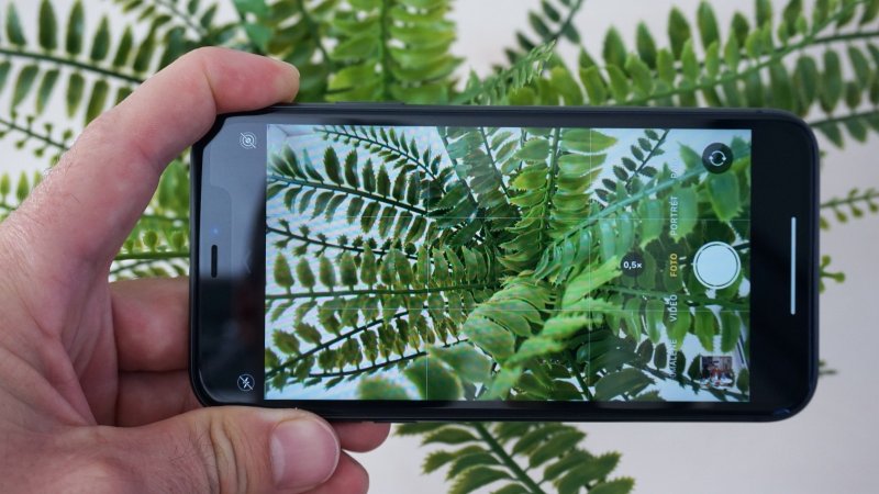 Apple iPhone 11 - širokouhlý fotoaparát