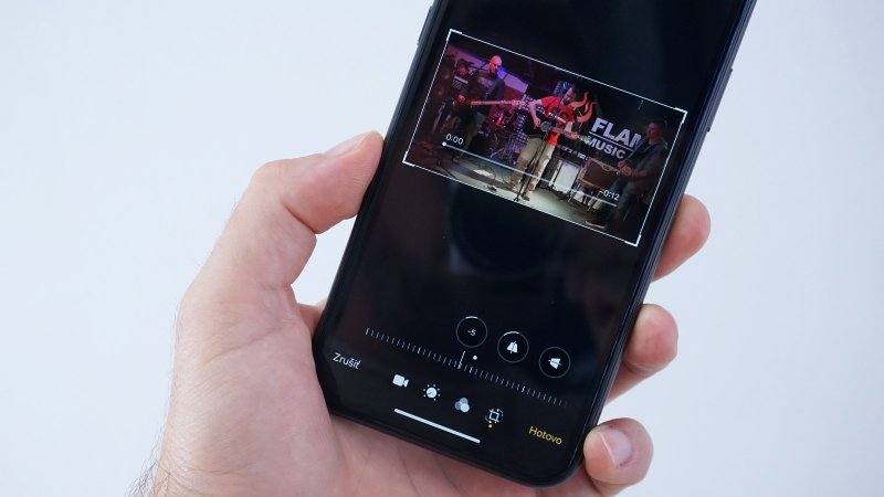 Apple iPhone 11 - úprava videa priamo v galérii