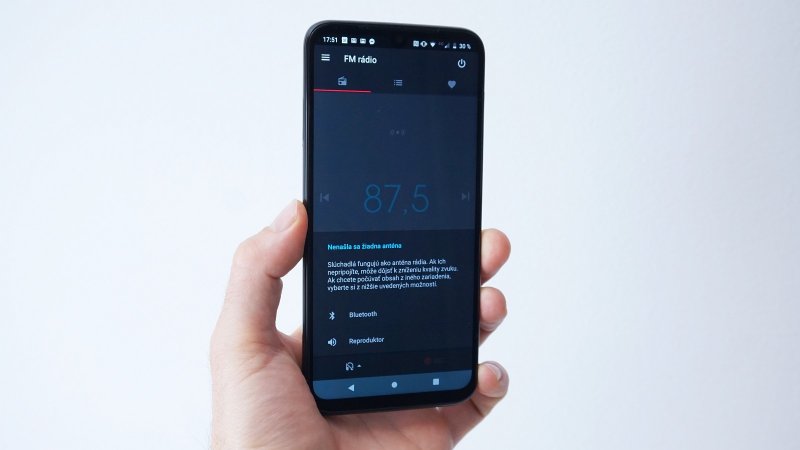 Motorola Moto G8 Plus - spustenie FM rádia bez slúchadiel