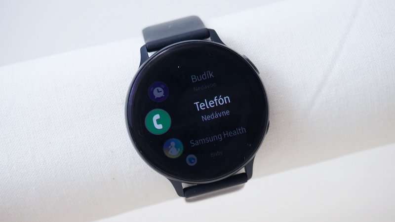 Samsung Galaxy Watch Active 2 - ponuka funkcií vo forme zoznamu