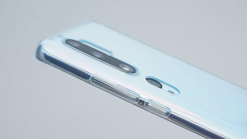 Xiaomi Mi Note 10 Pro - dodávaný obal chráni aj objektívy