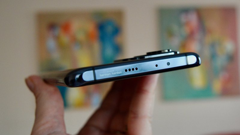 Xiaomi Mi 11 prvý kontakt