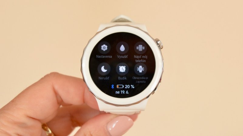 Huawei Watch GT 3 Pro - recenzia