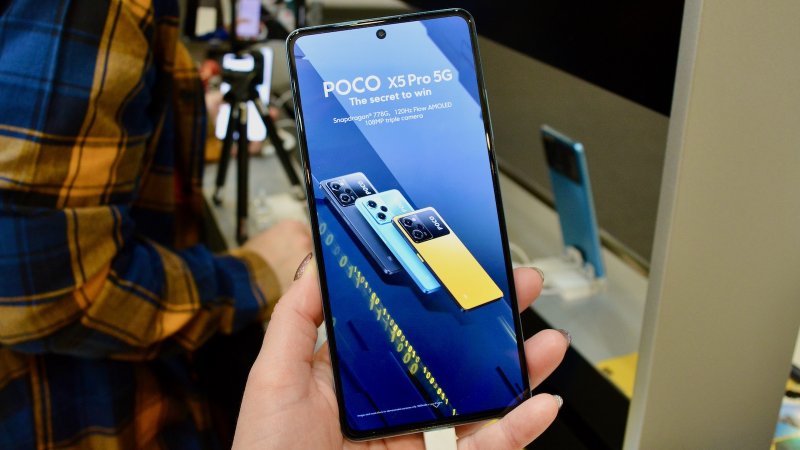 Poco X5 Pro 5G naživo
