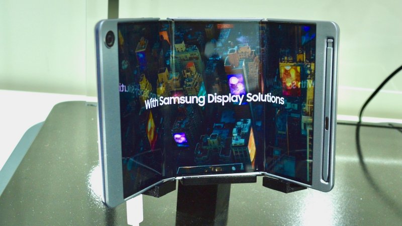 Samsung ohybné displeje na MWC 2023