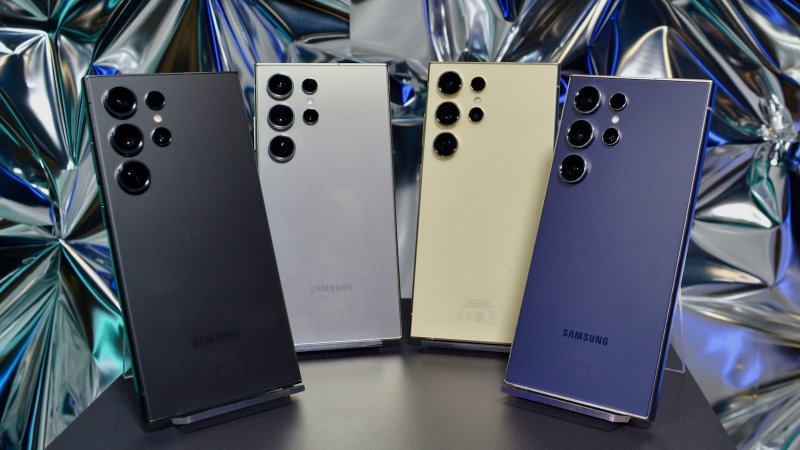 Samsung Galaxy S24 Ultra naživo